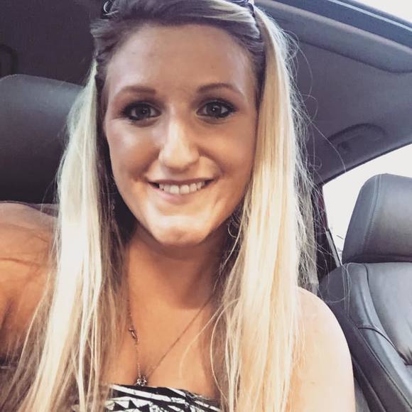 Meet your Posher, Sara - Picture 1 of 1